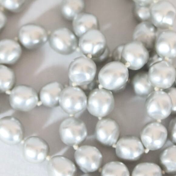 Opera Necklace Silver Tone Knotted Pearlesque Bubblegum Ball Beads - Picture 3 of 5
